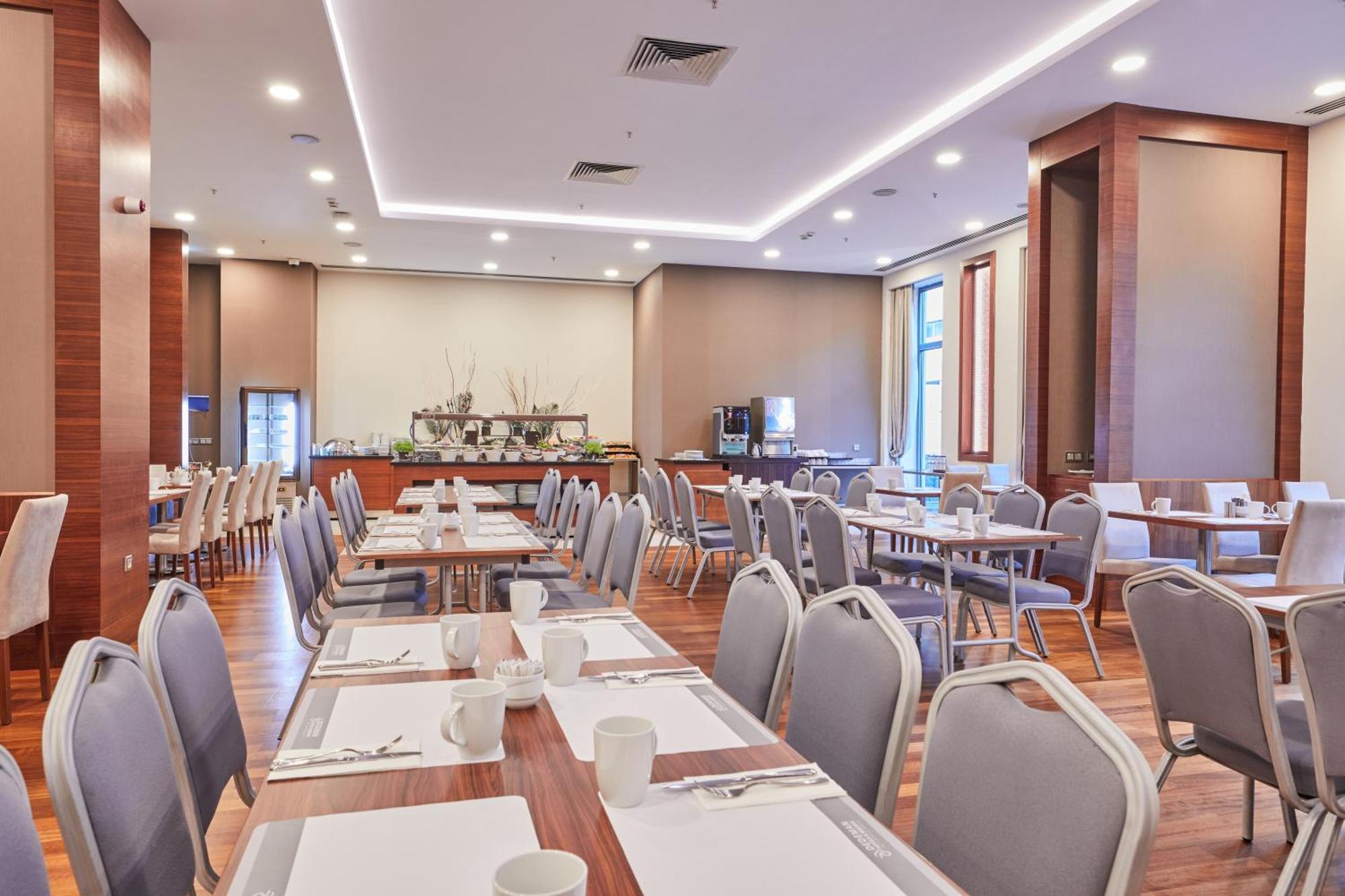 Park Dedeman Bostanci Hotel Istanbul Ngoại thất bức ảnh